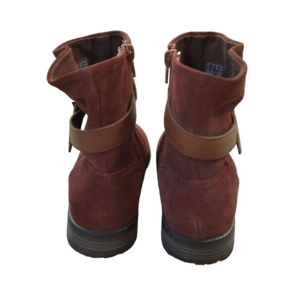 NWT Ladies Clarks Camzin Strap ankle boots Mahogany Suede Western Size 8 - Picture 5 of 11